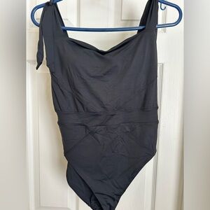 Becca one piece swim suit, Sz L